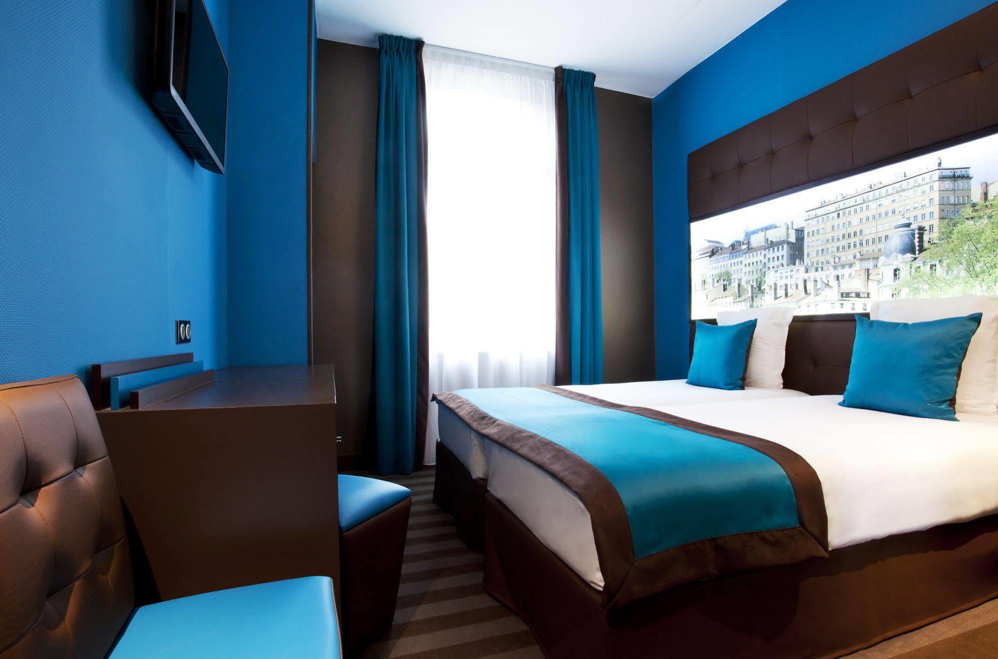 Hotel Des Savoies Lyon Perrache Bagian luar foto