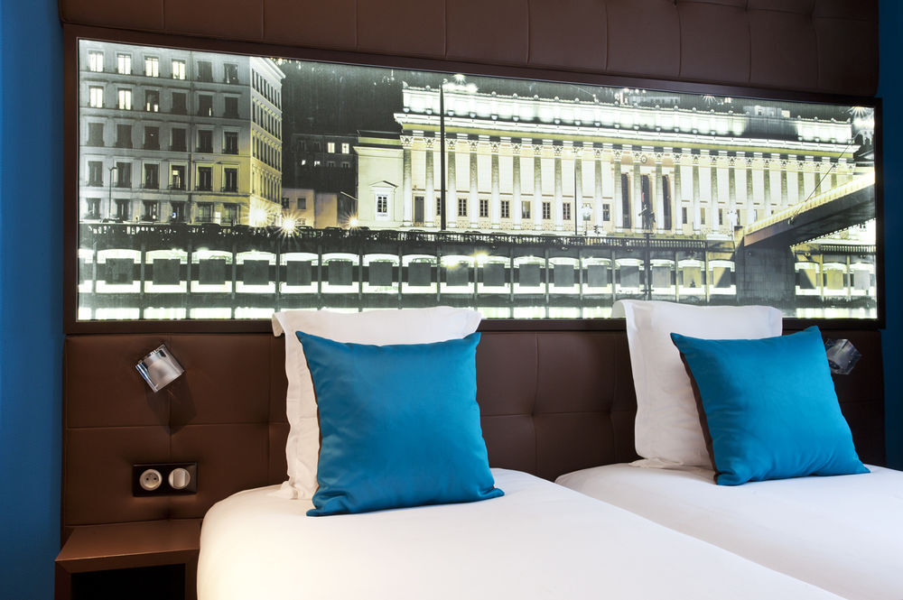 Hotel Des Savoies Lyon Perrache Bagian luar foto